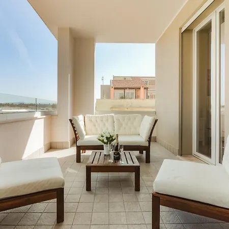 Orti's Place - Magnolia Holidays Apartment