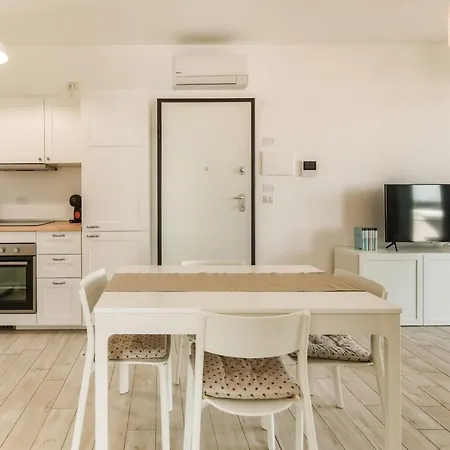 Orti's Place - Magnolia Holidays Apartment *